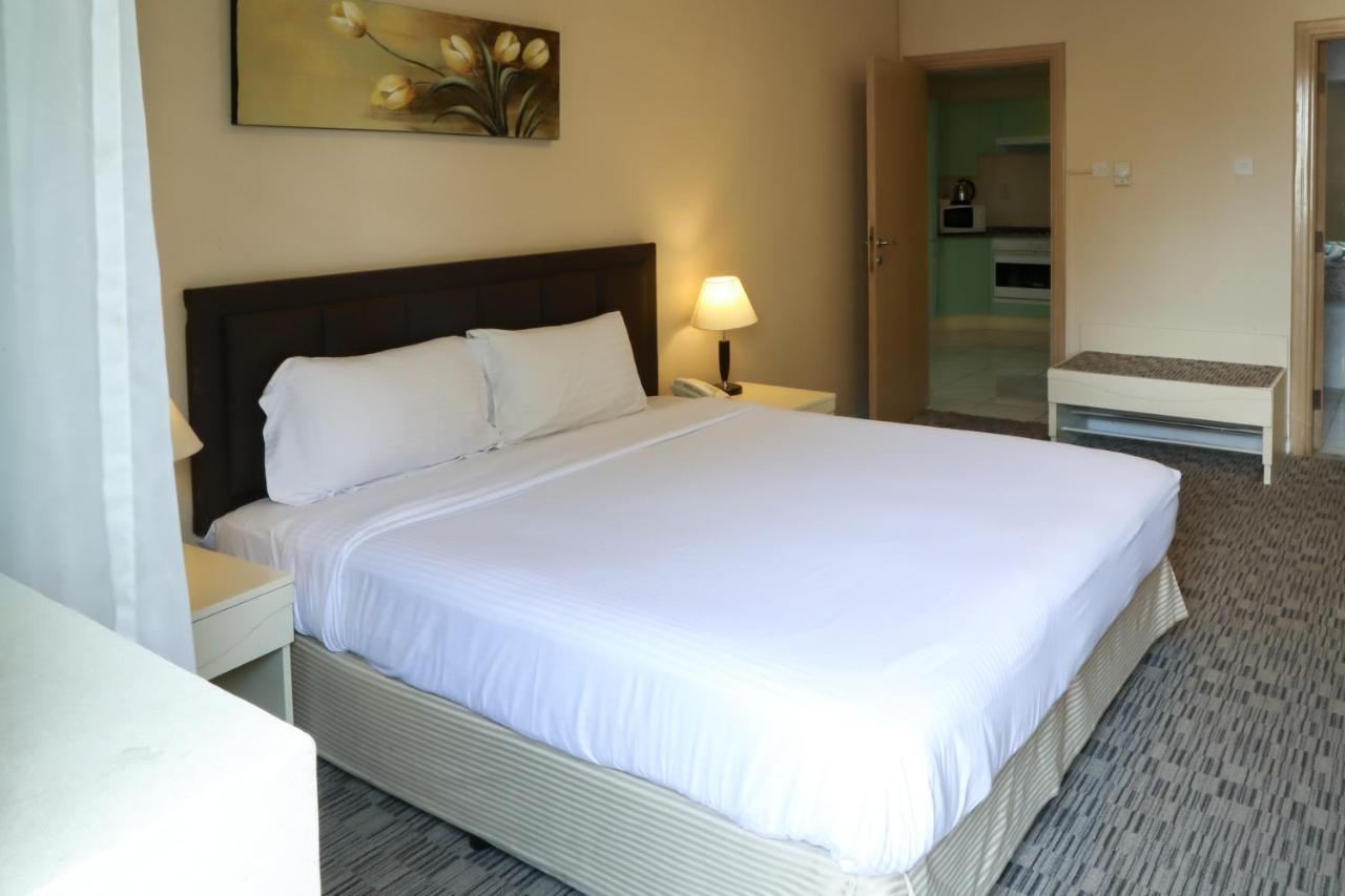 Wescott Pearl Hotel Apartments Dubai Exterior foto