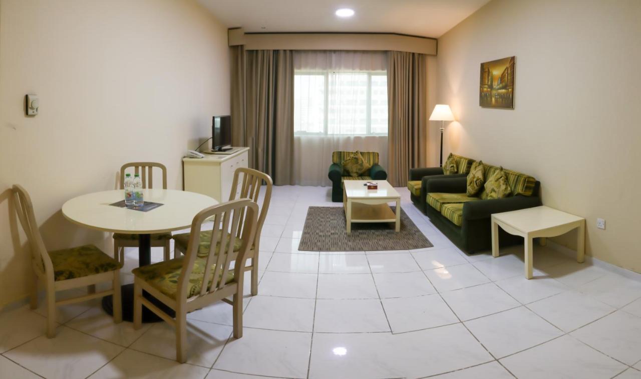 Wescott Pearl Hotel Apartments Dubai Exterior foto