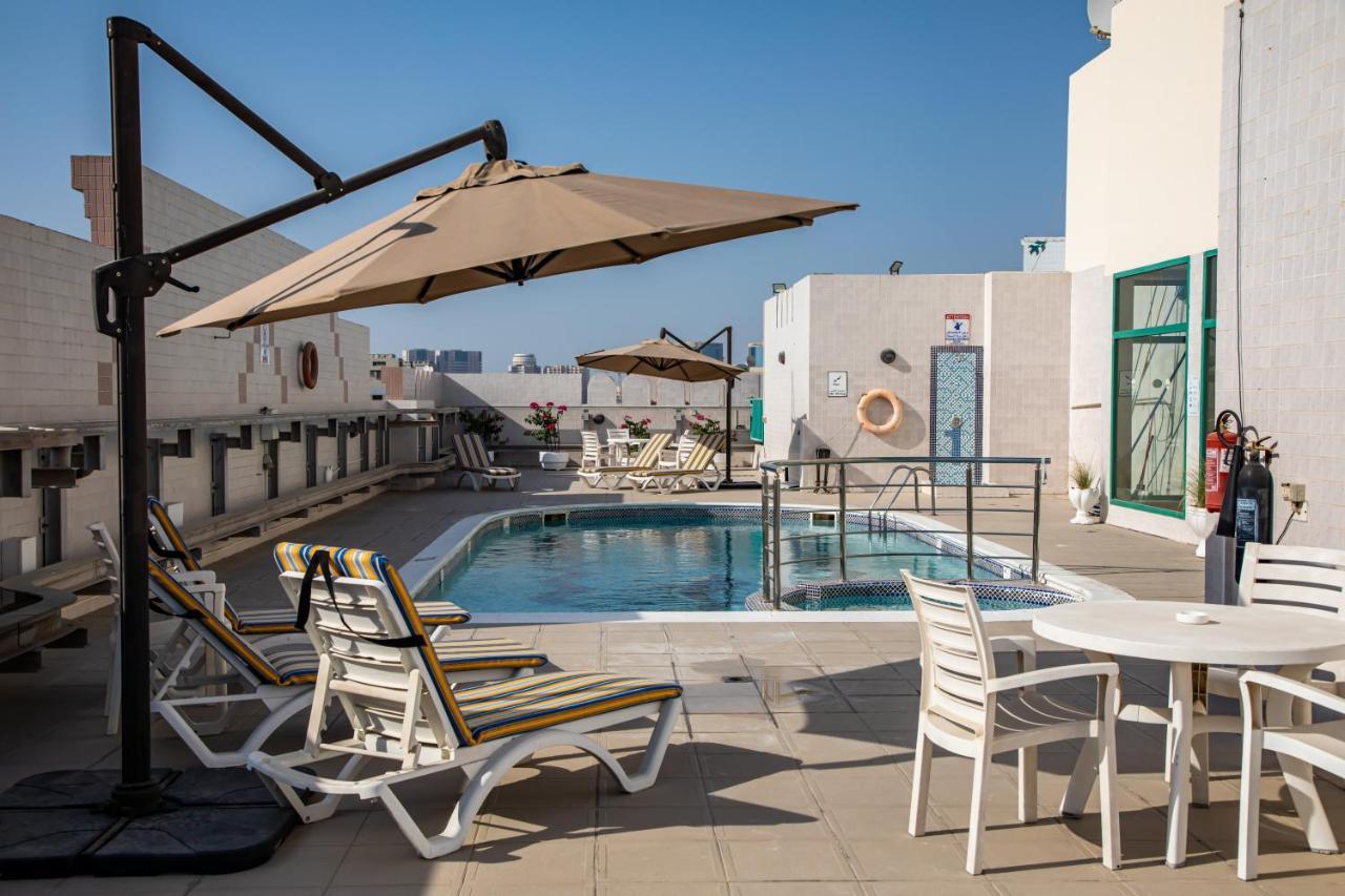 Wescott Pearl Hotel Apartments Dubai Exterior foto