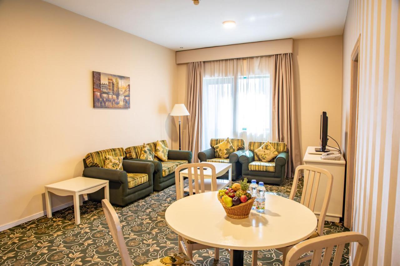 Wescott Pearl Hotel Apartments Dubai Exterior foto
